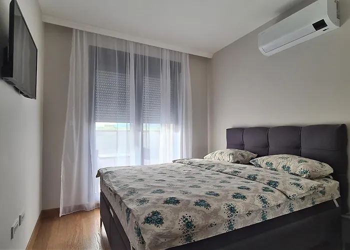 With Garage * Podgorica