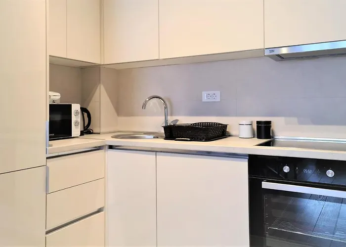 With Garage Apartment Podgorica