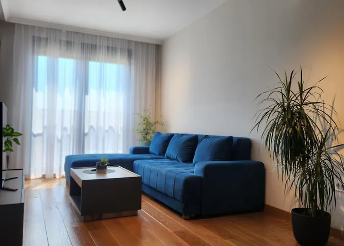 Apartment With Garage