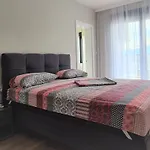 Апартаменти With Garage *