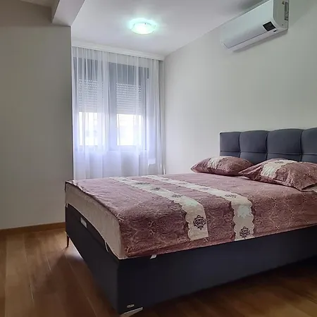 With Garage * Podgorica