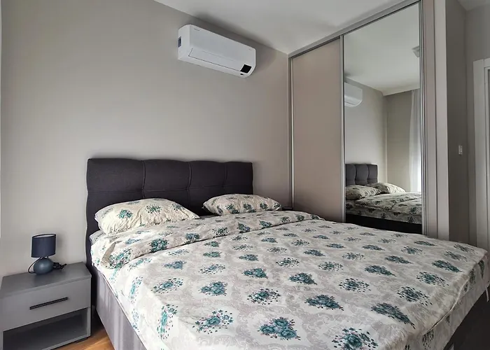 Appartement With Garage *